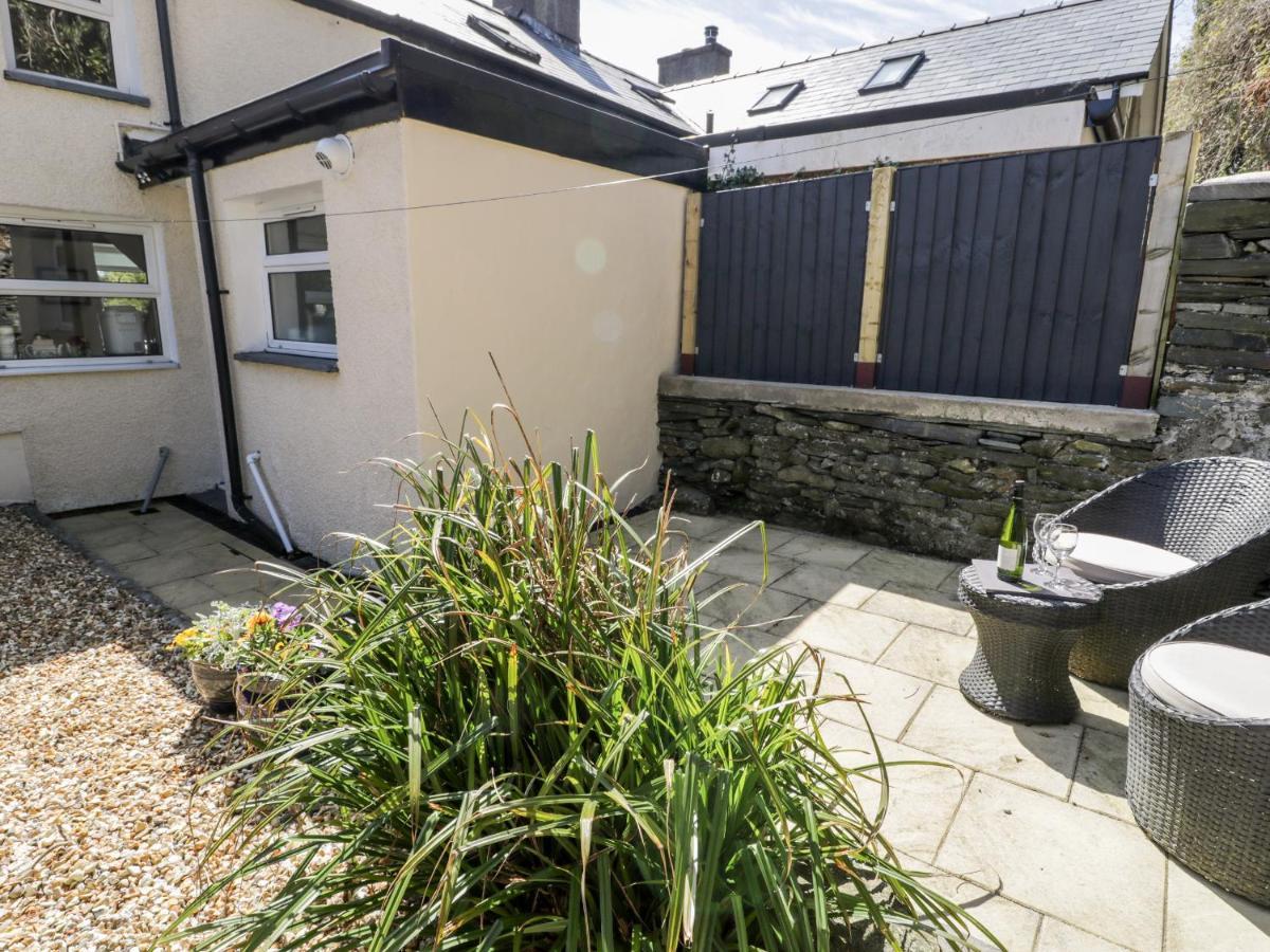 Bwthyn Ger Afon Riverplace Cottage Blaenau Ffestiniog Exterior photo